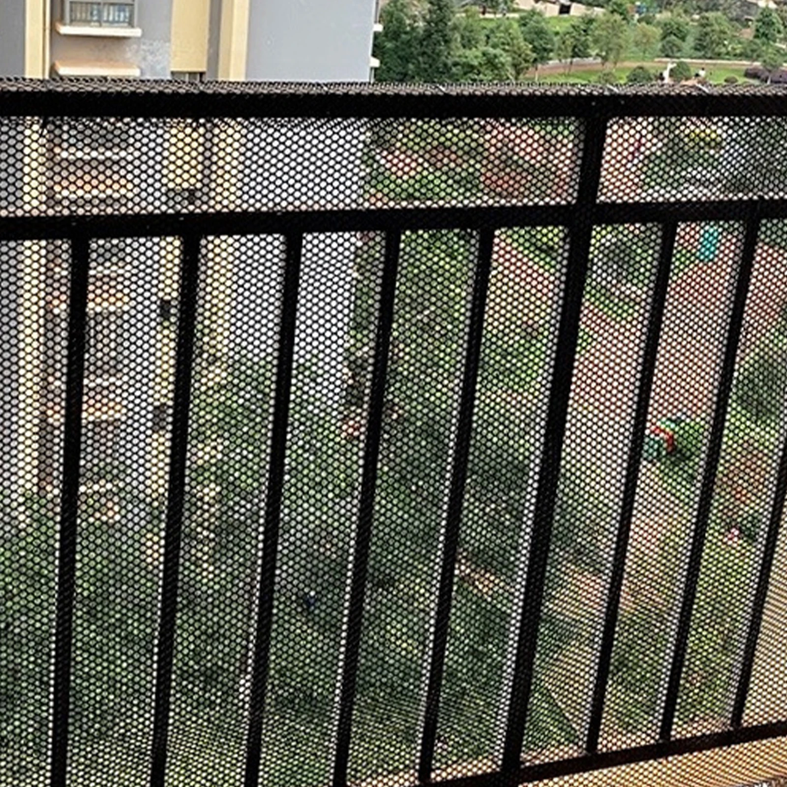 3M Outdoor Safety Net Heavy Duty Plastic Protective Net for Balcony Child Pet Security Trimmable Stair Railing Mesh
3M Outdoor Safety Net Heavy Duty Plastic Protective Net for Balcony Child Pet Security Trimmable Stair Railing Mesh
