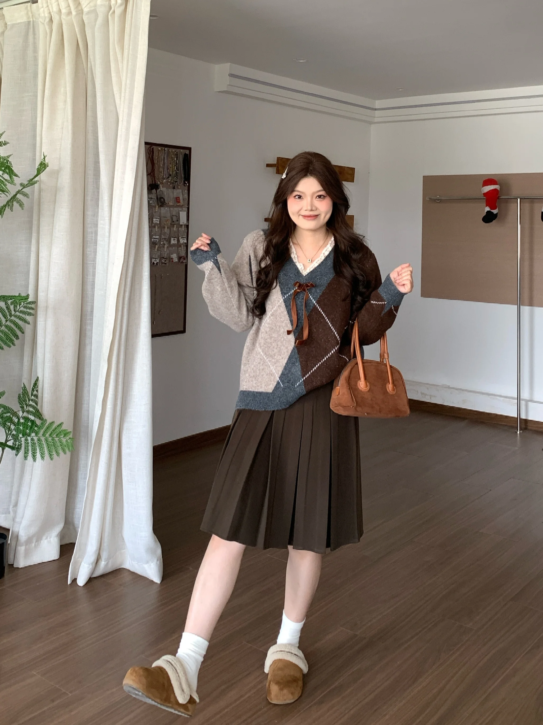 Ретро-корейский свитер с V-образным вырезом, кружевными вставками и цветовыми блоками, утепленный, зимний, теплый, до плеч, из смесового полиэстера
Ретро-корейский свитер с V-образным вырезом, кружевными вставками и цветовыми блоками, утепленный, зимний, теплый, до плеч, из смесового полиэстера