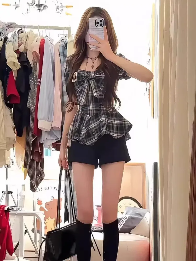 Summer Fashion Knot Plaid Short Sleeve Women's Top Shorts Set High Waist Breathable Casual Commute Style Ensemble
Summer Fashion Knot Plaid Short Sleeve Women's Top Shorts Set High Waist Breathable Casual Commute Style Ensemble