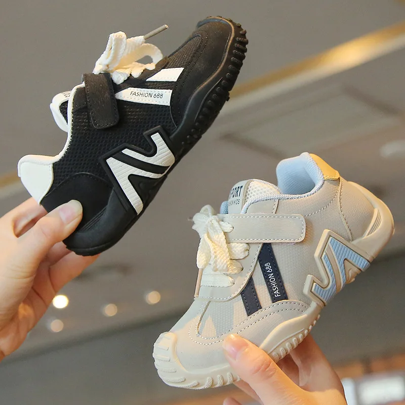 New Children Non-slip Outdoor Sports Shoes Breathable Running Shoes Students Boys Girls Casual Shoes Kids Soft-soled Comfortable
New Children Non-slip Outdoor Sports Shoes Breathable Running Shoes Students Boys Girls Casual Shoes Kids Soft-soled Comfortable