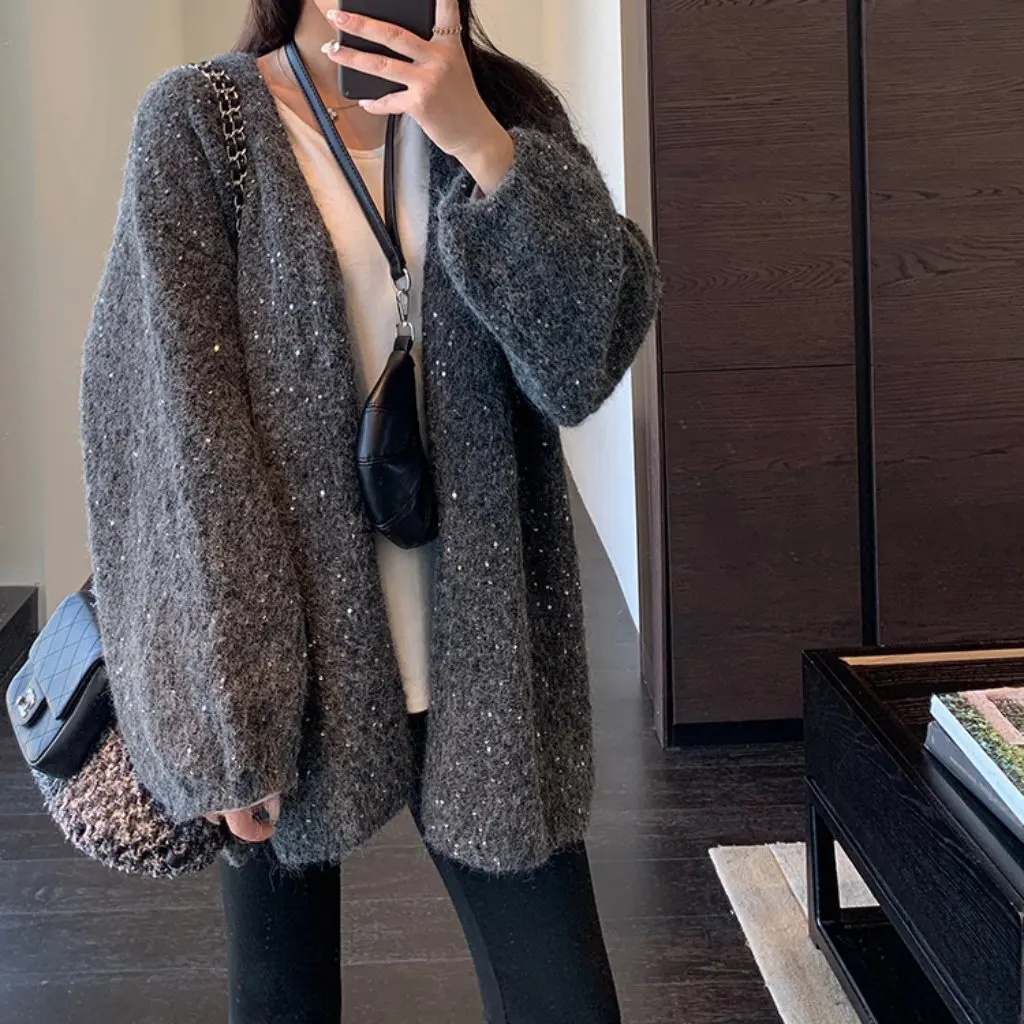 Women's Oversize Slim Knitted Cardigan Beautiful Belling Dark Shiny Spring Top G021520
Women's Oversize Slim Knitted Cardigan Beautiful Belling Dark Shiny Spring Top G021520