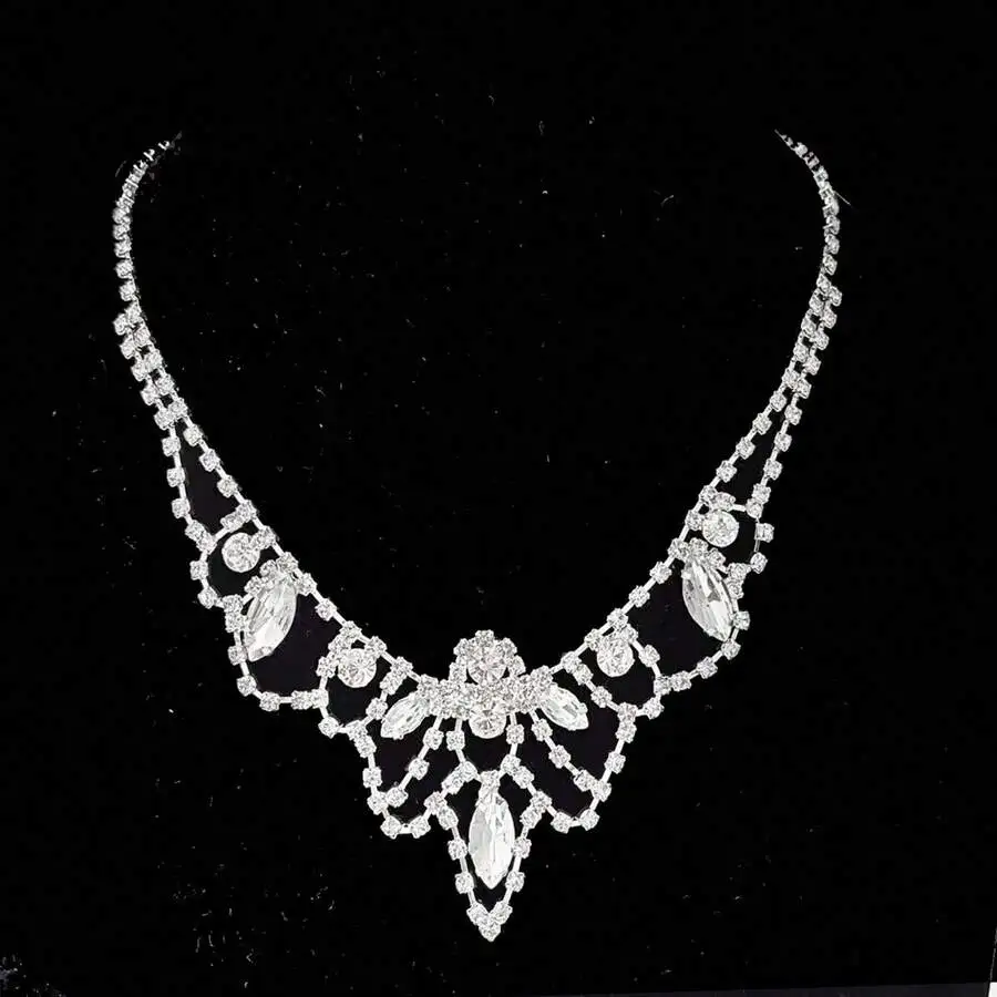 Exquisite Full Rhinestone Palace Style Bridal Clavicle Necklace For Women Evening Party Wedding Accessories
Exquisite Full Rhinestone Palace Style Bridal Clavicle Necklace For Women Evening Party Wedding Accessories