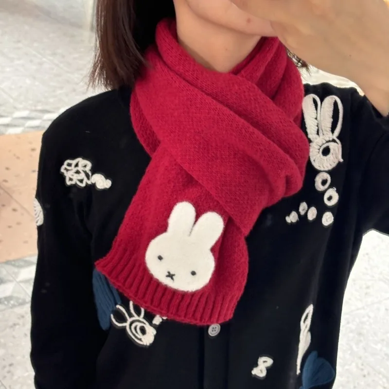 Модный вязаный плюшевый шарф Miffy Rabbit с мультяшным принтом, теплый и милый короткий универсальный шарф, осень/зима, стиль, подарок
Модный вязаный плюшевый шарф Miffy Rabbit с мультяшным принтом, теплый и милый короткий универсальный шарф, осень/зима, стиль, подарок