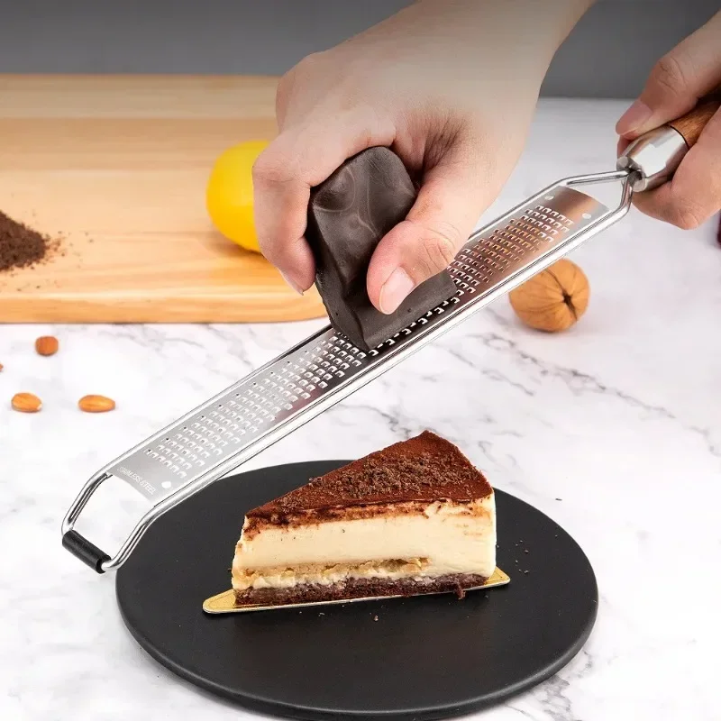 1pc Cheese Grater Wooden Handle,Multi-purpose Stainless Steel Vegetable Grater Chocolate Butter Cheese Shredder Kitchen Tools
1pc Cheese Grater Wooden Handle,Multi-purpose Stainless Steel Vegetable Grater Chocolate Butter Cheese Shredder Kitchen Tools