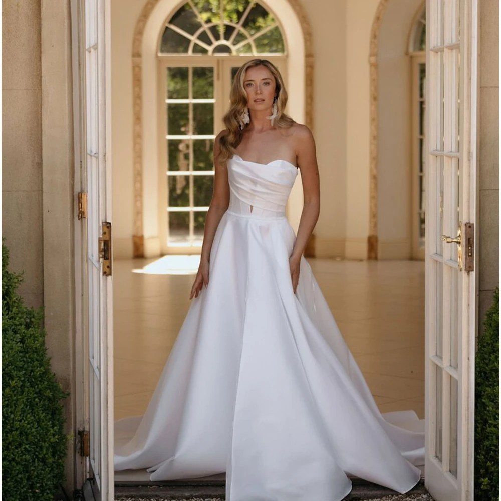 Luxurious Pleat Satin A Line Wedding Dresses Sweep Train Custom Made Corset Vestido De Noival
Luxurious Pleat Satin A Line Wedding Dresses Sweep Train Custom Made Corset Vestido De Noival