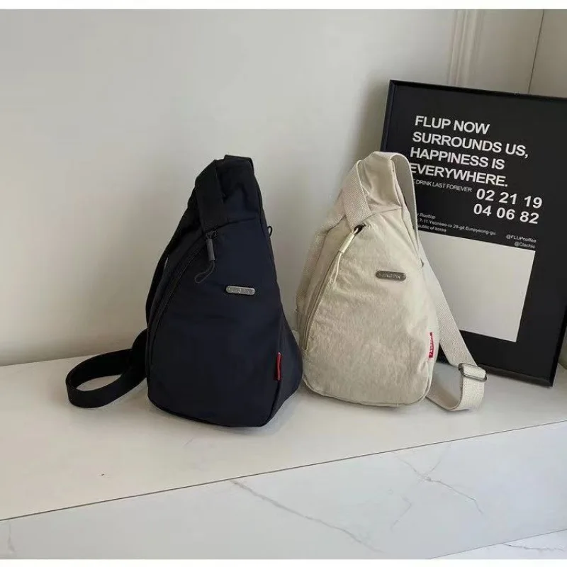 Unisex Lightweight Sports Travel Chest Bag Fashionable Single Shoulder Backpack Mobile Phone Crossbody Bag Casual All-Match N...
Unisex Lightweight Sports Travel Chest Bag Fashionable Single Shoulder Backpack Mobile Phone Crossbody Bag Casual All-Match N...