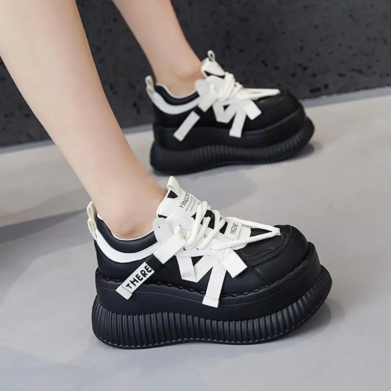 Casual Style Thick Bottom Dad Shoes Women's Fashionable Platform Flats Increase Height Leather Shoes round Toe Slip-On Loafers
Casual Style Thick Bottom Dad Shoes Women's Fashionable Platform Flats Increase Height Leather Shoes round Toe Slip-On Loafers