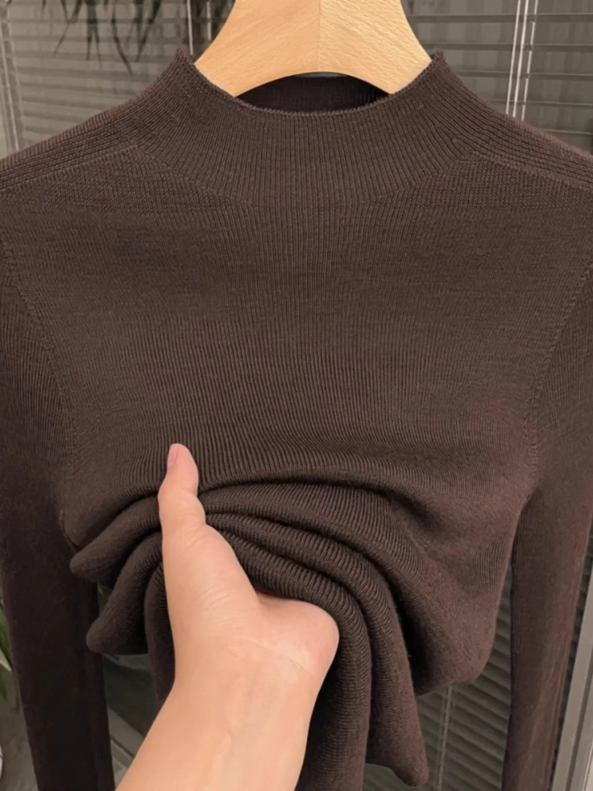 Slim Fit Women's Wool Knitwear Half High Collar Thin Sweater Base Layer Shirt Korean Style Commute Fashion Autumn Winter New ...
Slim Fit Women's Wool Knitwear Half High Collar Thin Sweater Base Layer Shirt Korean Style Commute Fashion Autumn Winter New ...