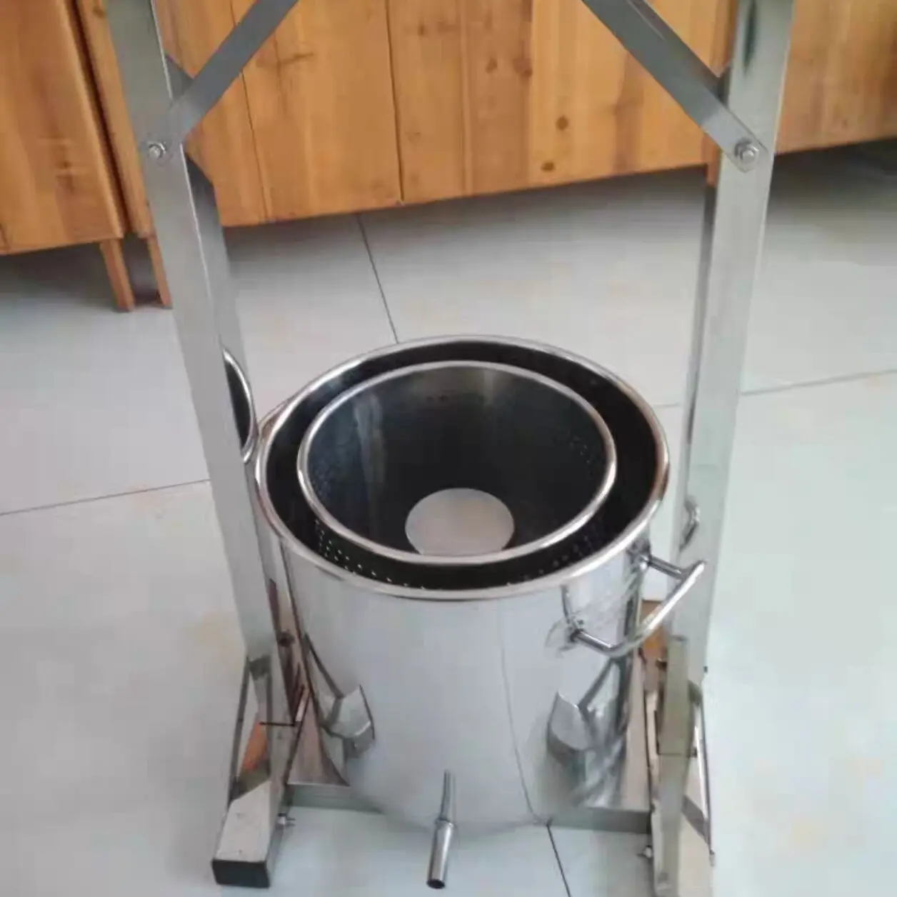 36L Capacity Fruit Juice Cold Press Juicing Machine Stainless Steel With Jack Manual Grape Pulp Juicer Machine Commercial
36L Capacity Fruit Juice Cold Press Juicing Machine Stainless Steel With Jack Manual Grape Pulp Juicer Machine Commercial