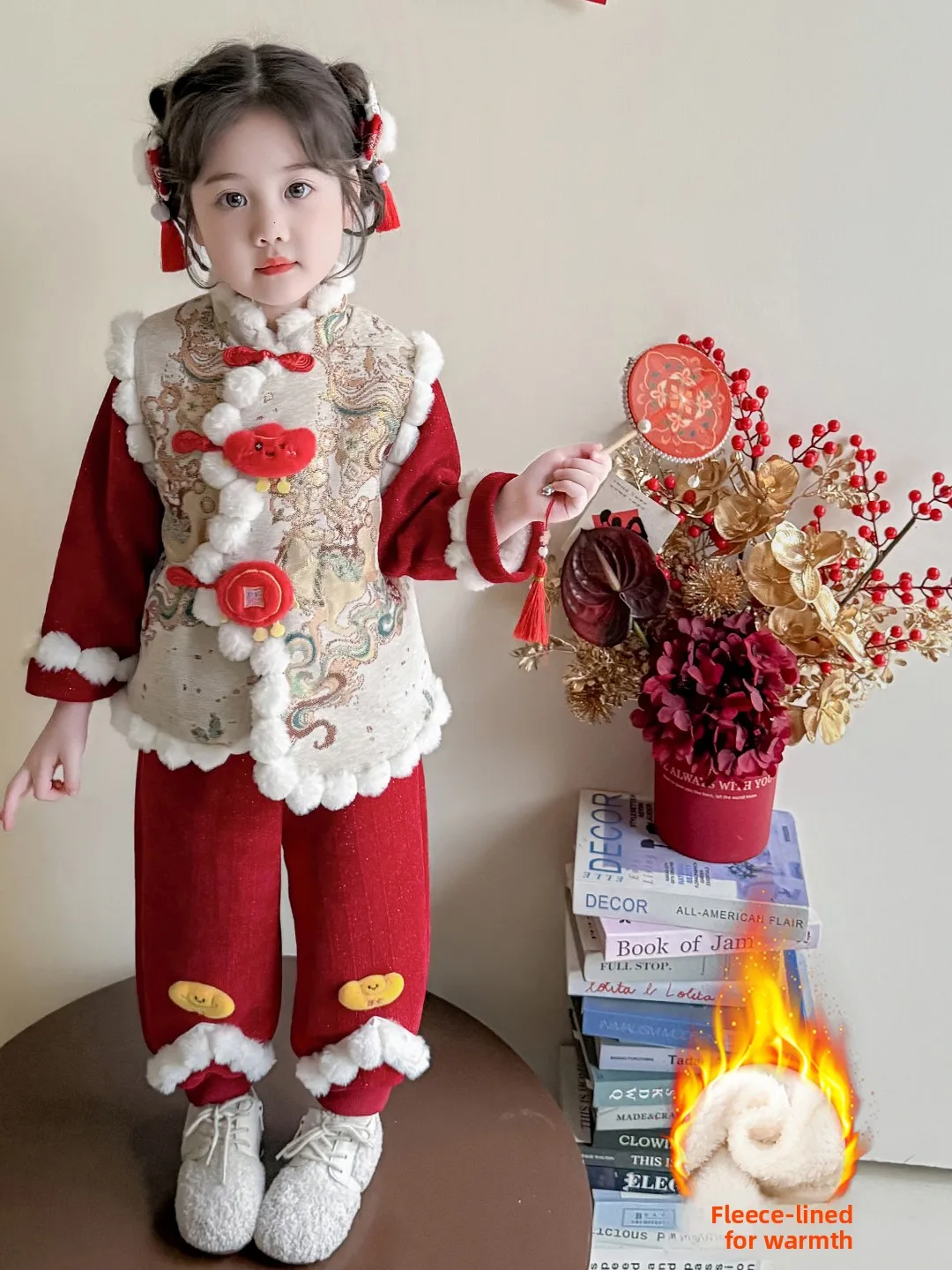 Красный новогодний праздничный комплект одежды для маленьких девочек, зимний костюм из двух предметов для церемонии дня рождения, традиционная китайская этническая одежда
Красный новогодний праздничный комплект одежды для маленьких девочек, зимний костюм из двух предметов для церемонии дня рождения, традиционная китайская этническая одежда