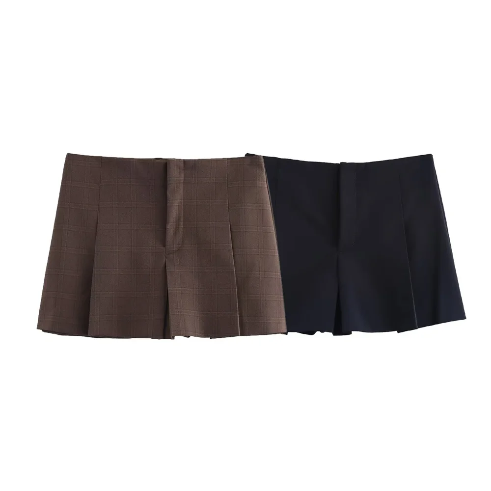 PB&ZA Women's Pleated Shorts in Brown Plaid and Navy Blue Stylish Design Ideal for Casual and School Inspired Outfits
PB&ZA Women's Pleated Shorts in Brown Plaid and Navy Blue Stylish Design Ideal for Casual and School Inspired Outfits