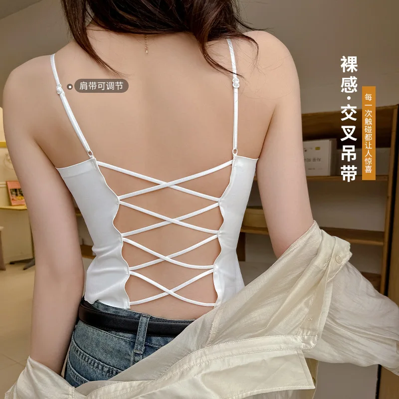 Летний топ-бюстье из ледяного шелка для женщин с встроенными чашками и перекрестной вырезкой, без рукавов
Летний топ-бюстье из ледяного шелка для женщин с встроенными чашками и перекрестной вырезкой, без рукавов