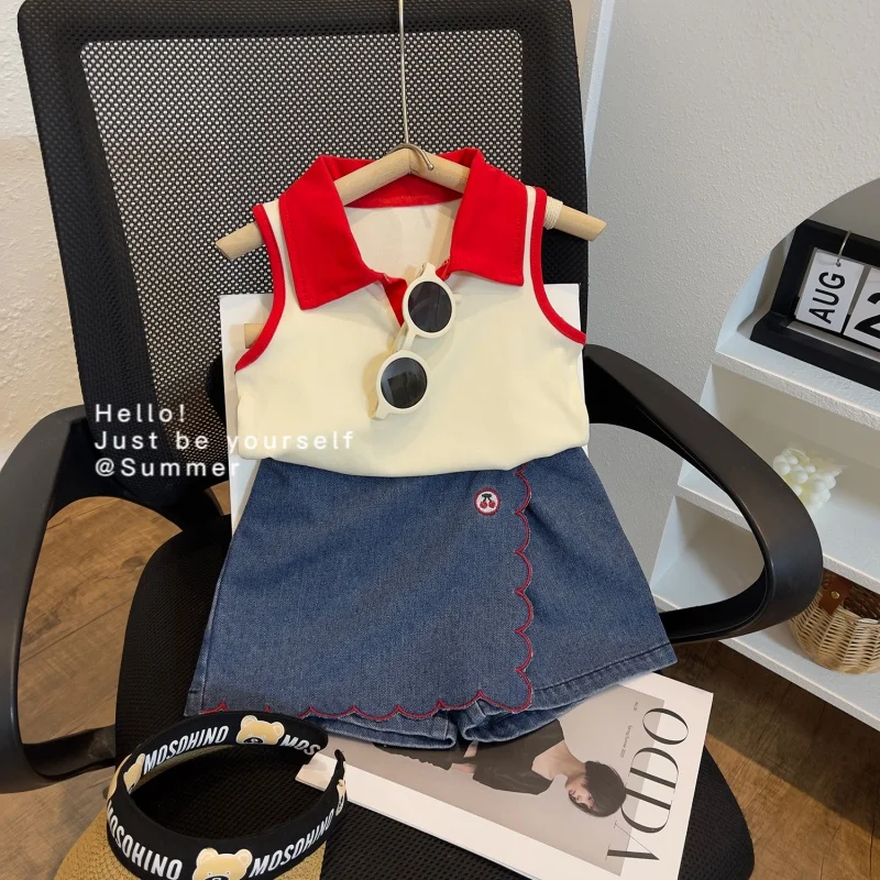 2024Summer New Girls' Denim Shorts Lapel Small Sleeveless Suit Girls' Fashion Suit23277
2024Summer New Girls' Denim Shorts Lapel Small Sleeveless Suit Girls' Fashion Suit23277