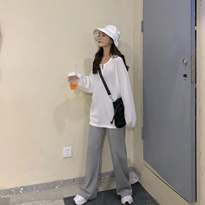 Ms. Korean Version of The Loose Long-sleeved T-shirt Home Wear Ms. Hong Kong Flavor Hundred Harajuku Wind Waffle Bottoming Shirt
Ms. Korean Version of The Loose Long-sleeved T-shirt Home Wear Ms. Hong Kong Flavor Hundred Harajuku Wind Waffle Bottoming Shirt