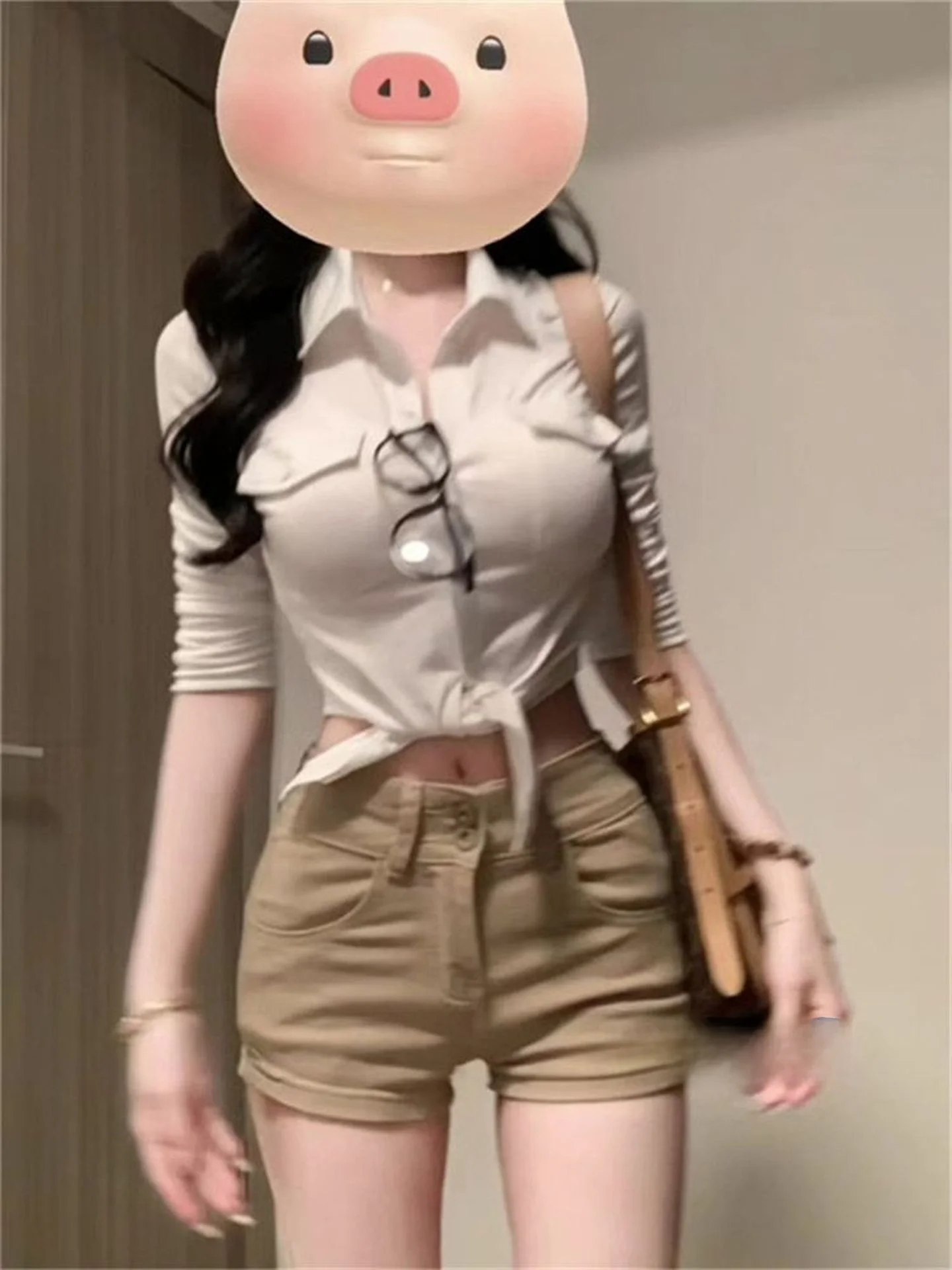 Джинсовые шорты с высокой талией и эффектом похудения для женщин, осенне-зимние, новые, в стиле ретро, широкие брюки с высокой талией для модных девушек
Джинсовые шорты с высокой талией и эффектом похудения для женщин, осенне-зимние, новые, в стиле ретро, широкие брюки с высокой талией для модных девушек