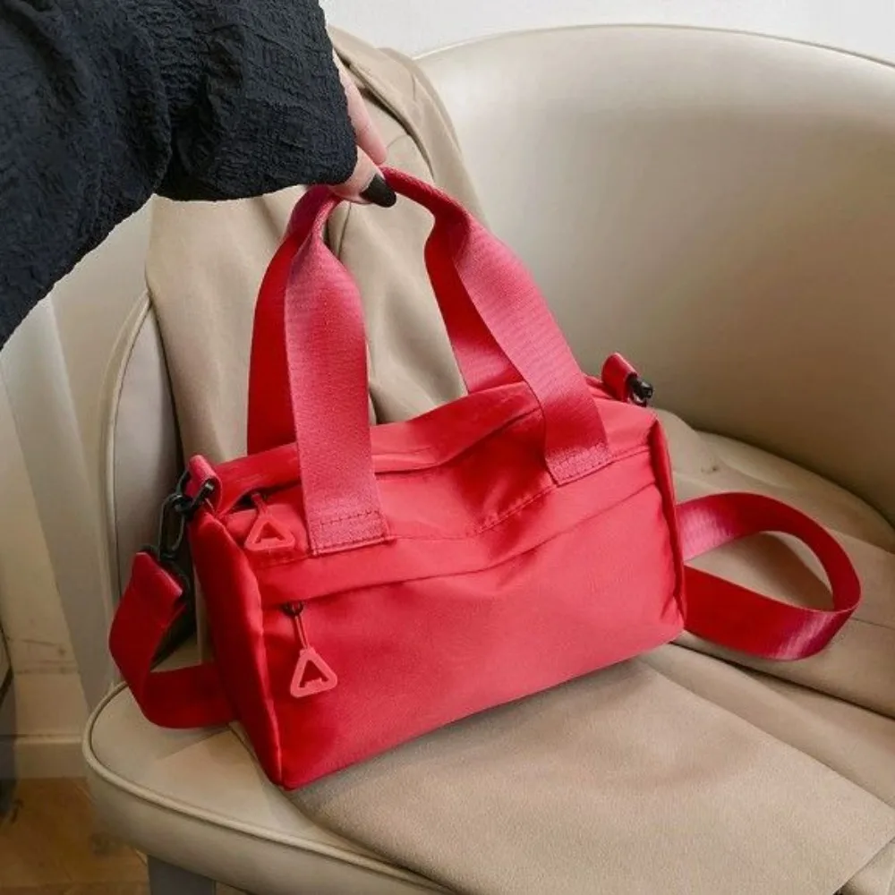 Adjustable Strap Nylon Crossbody Bag Multi Pocket Large Capacity Shoulder Bag Waterproof Zipper Closure Tote Bag Casual Use
Adjustable Strap Nylon Crossbody Bag Multi Pocket Large Capacity Shoulder Bag Waterproof Zipper Closure Tote Bag Casual Use