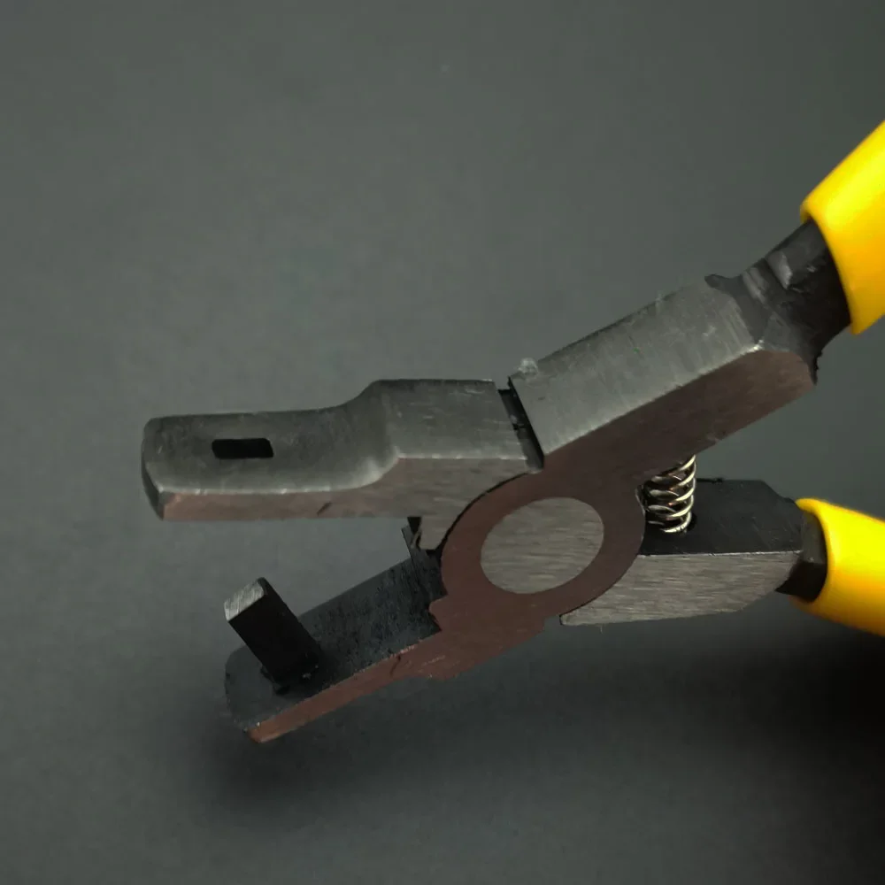 GC-4020RE ремешок для часов, плоскогубцы, кожаный ремешок для часов 4 мм x 2 мм, прямоугольные инструменты для изготовления отверстий для часовщиков
GC-4020RE ремешок для часов, плоскогубцы, кожаный ремешок для часов 4 мм x 2 мм, прямоугольные инструменты для изготовления отверстий для часовщиков