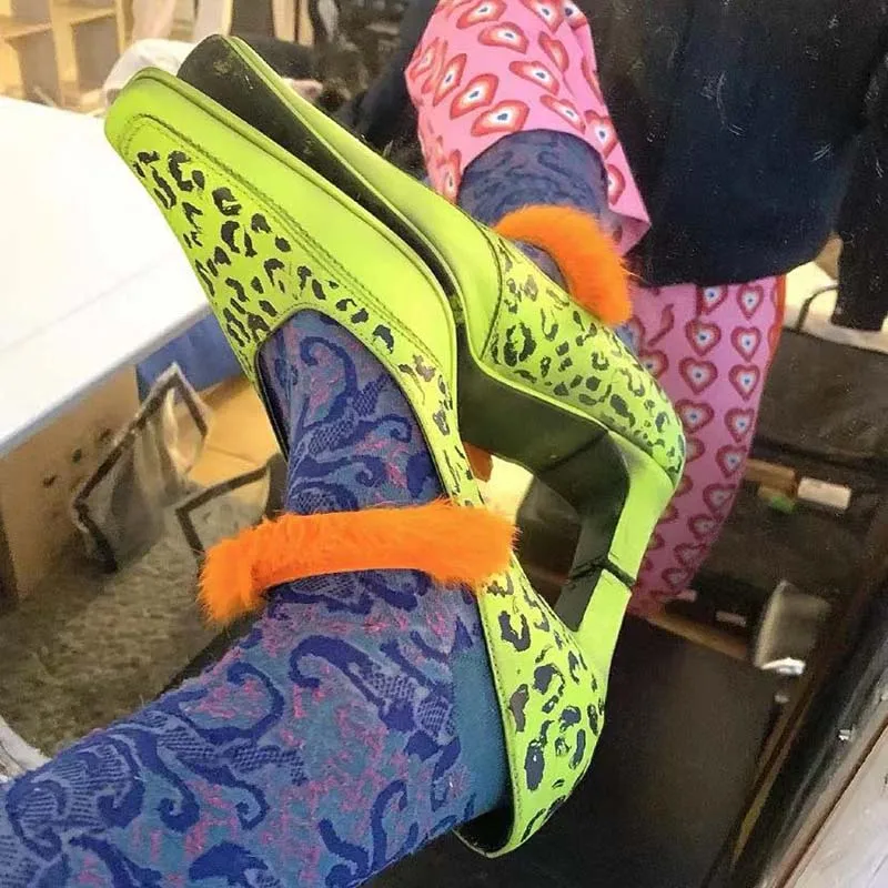 Summer Spring New Party Slip on Shoes Fashion Hollow ROME Green Fur Leopard Shoes Women Sexy Square Toe Stiletto Heel Sandals
Summer Spring New Party Slip on Shoes Fashion Hollow ROME Green Fur Leopard Shoes Women Sexy Square Toe Stiletto Heel Sandals