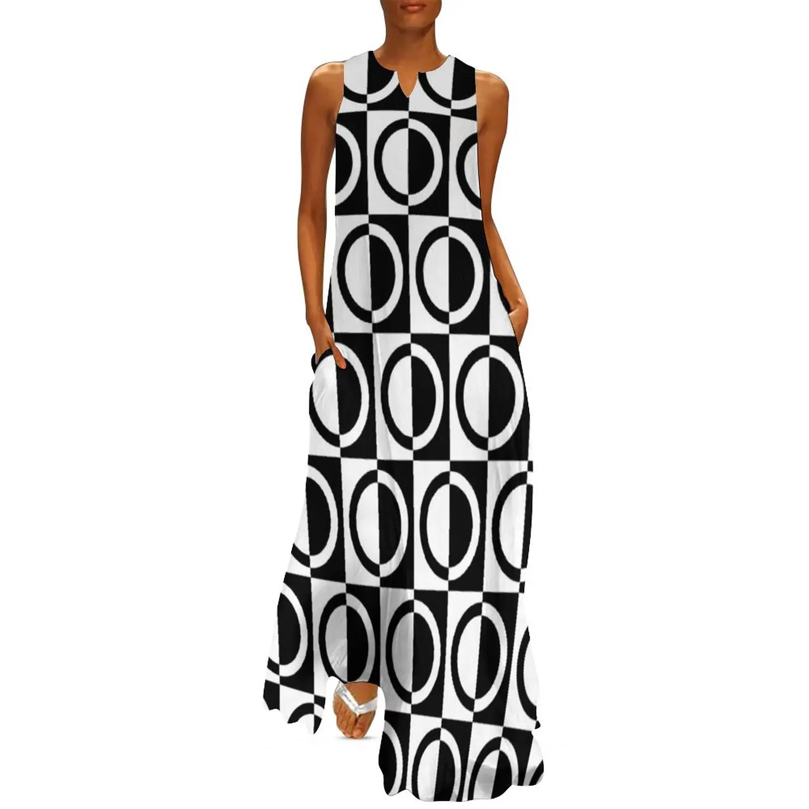 Black on White Circles and Squares Pattern Long Dress evening dress woman Women's long dress
Black on White Circles and Squares Pattern Long Dress evening dress woman Women's long dress