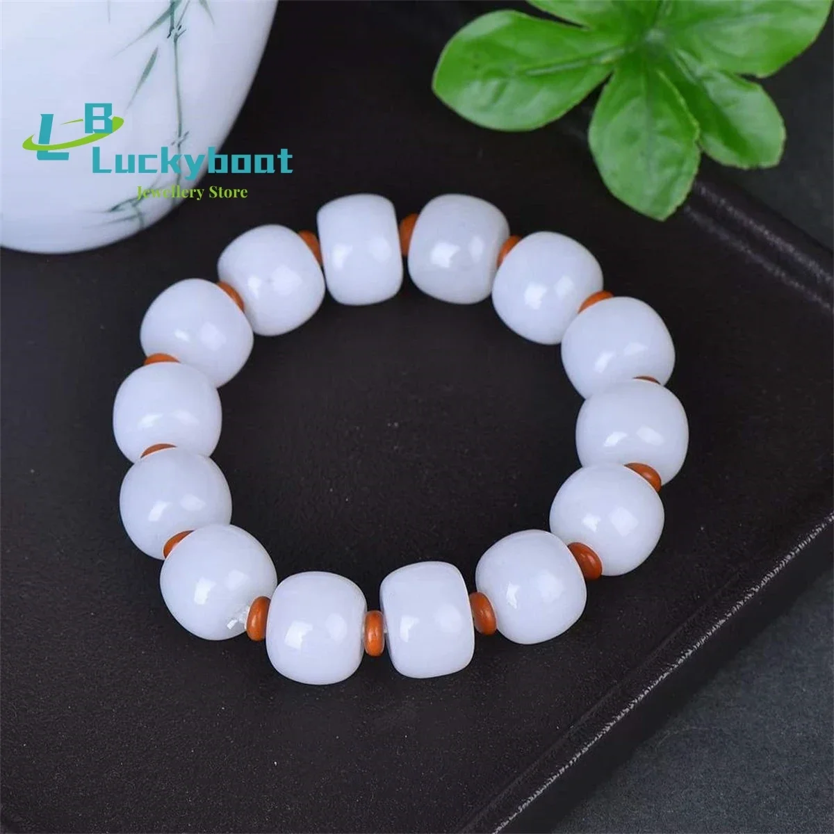 Natural Gold Wire White Jade Old Apple Bead Bracelet Simple and Versatile Exquisite and Fashionable for Men and Women
Natural Gold Wire White Jade Old Apple Bead Bracelet Simple and Versatile Exquisite and Fashionable for Men and Women