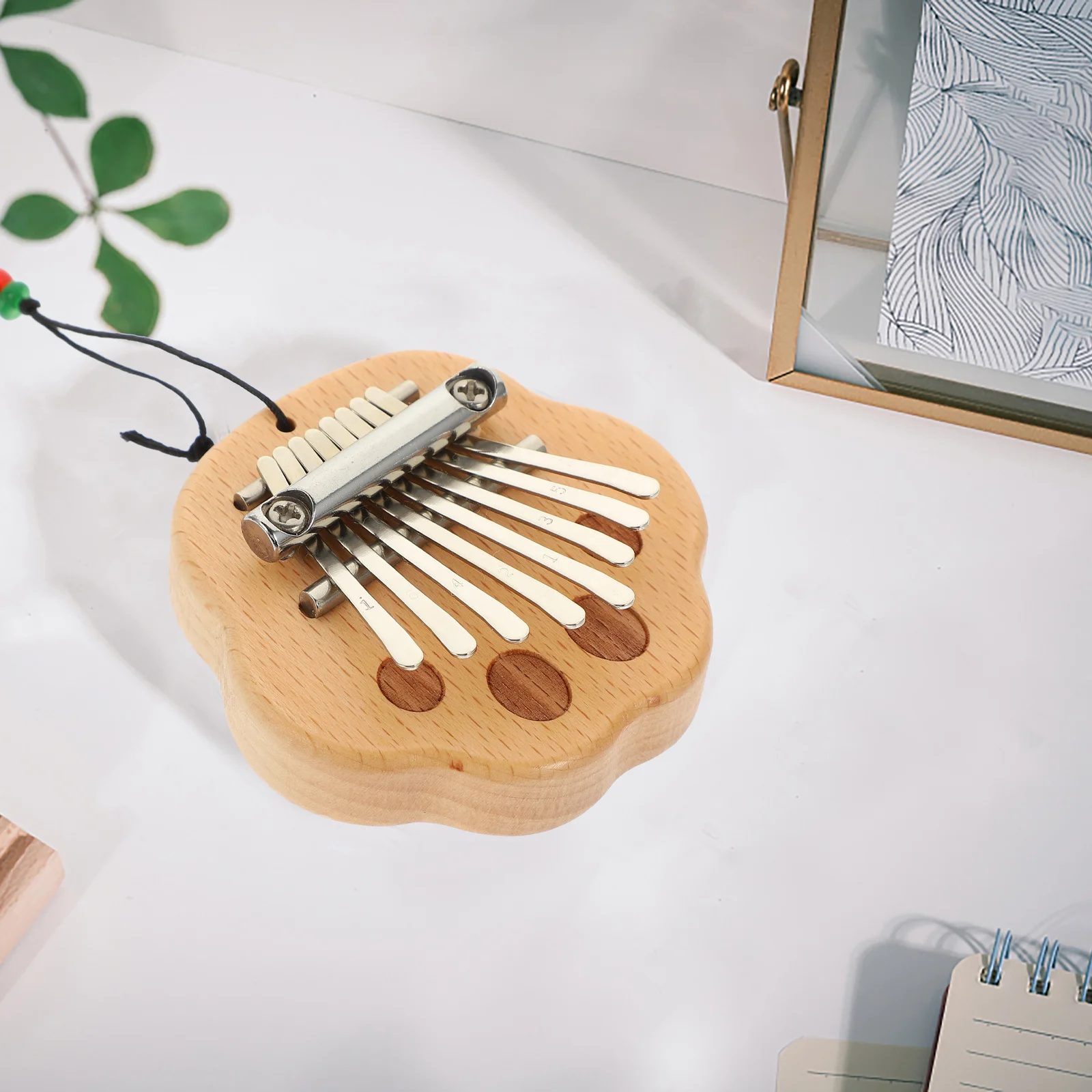 1pc Mini Thumb Piano 8-Note Kalimba For Beginners Portable Wooden Finger Piano Kids Musical Instrument Home Decor Cartoon
1pc Mini Thumb Piano 8-Note Kalimba For Beginners Portable Wooden Finger Piano Kids Musical Instrument Home Decor Cartoon