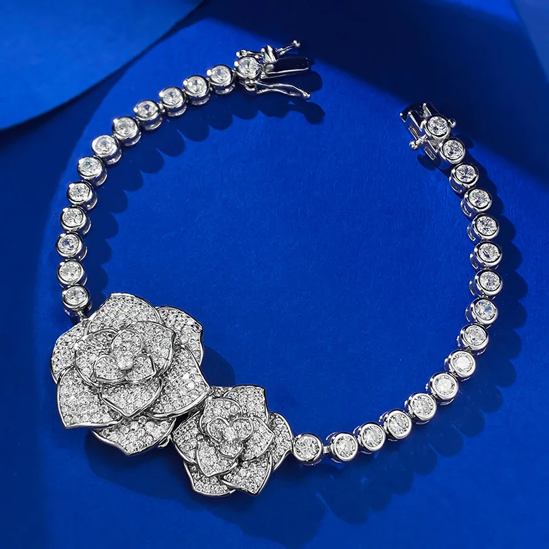 S925 Silver Luxury Set with Diamond Camellia Rose Bracelet Fashionable Design for Women
S925 Silver Luxury Set with Diamond Camellia Rose Bracelet Fashionable Design for Women