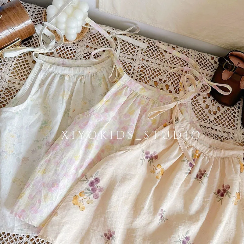 Girls Summer Cute Camisole Little Girl Forest Style Sleeveless Printed Tied Rope Top Children's New Summer Fashion Trendy
Girls Summer Cute Camisole Little Girl Forest Style Sleeveless Printed Tied Rope Top Children's New Summer Fashion Trendy