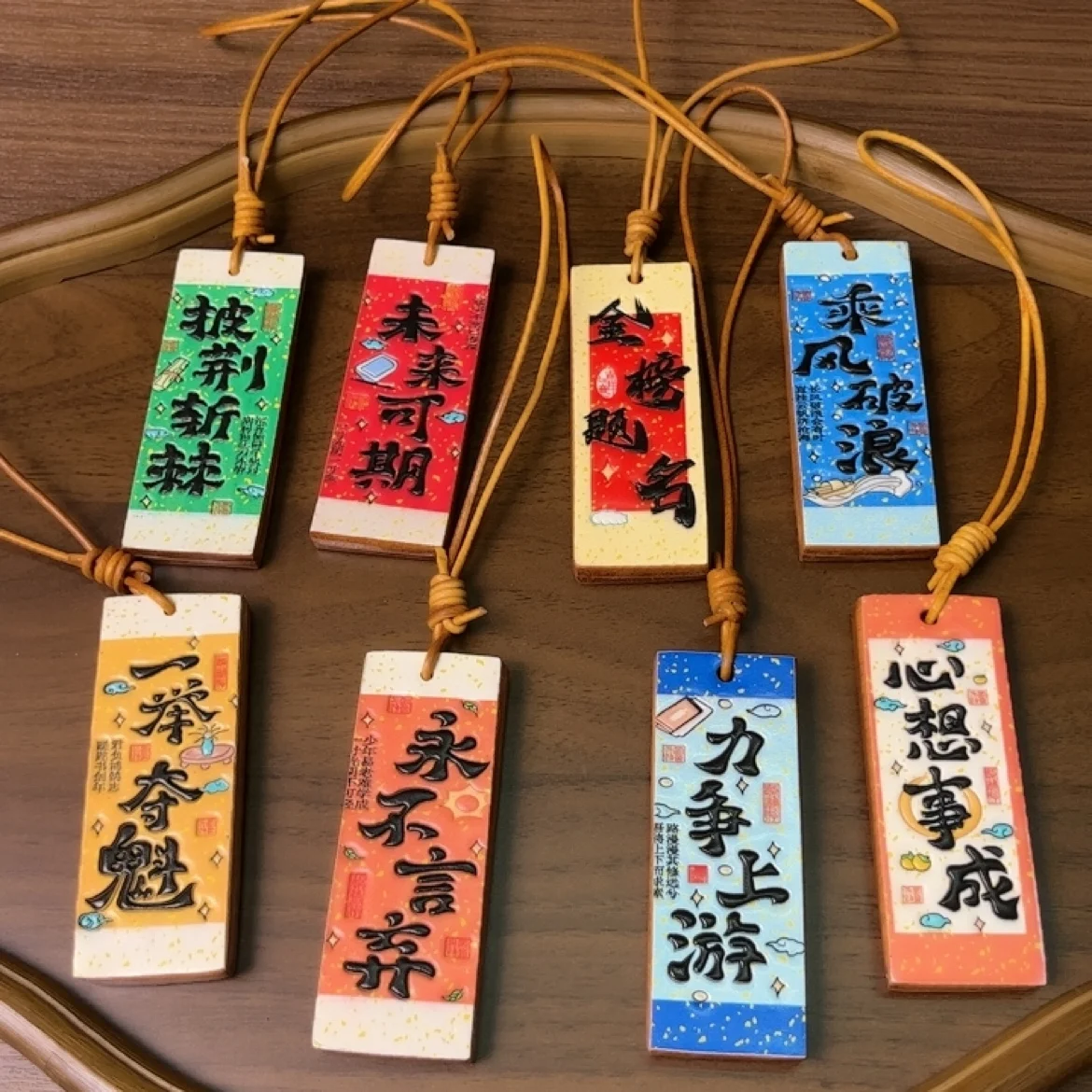 Top Grain Leather Bag Charm Chinese Motivational Bookmark for Keychain Decor
Top Grain Leather Bag Charm Chinese Motivational Bookmark for Keychain Decor