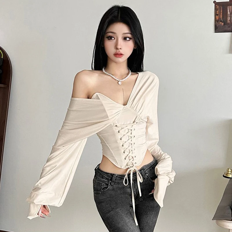 Y2K Slash Neck T Shirts Women Streetwear Sexy Cropped Bandage Crop Tops Gyaru Aesthetic Long Sleeve Tees Grunge Corset New
Y2K Slash Neck T Shirts Women Streetwear Sexy Cropped Bandage Crop Tops Gyaru Aesthetic Long Sleeve Tees Grunge Corset New