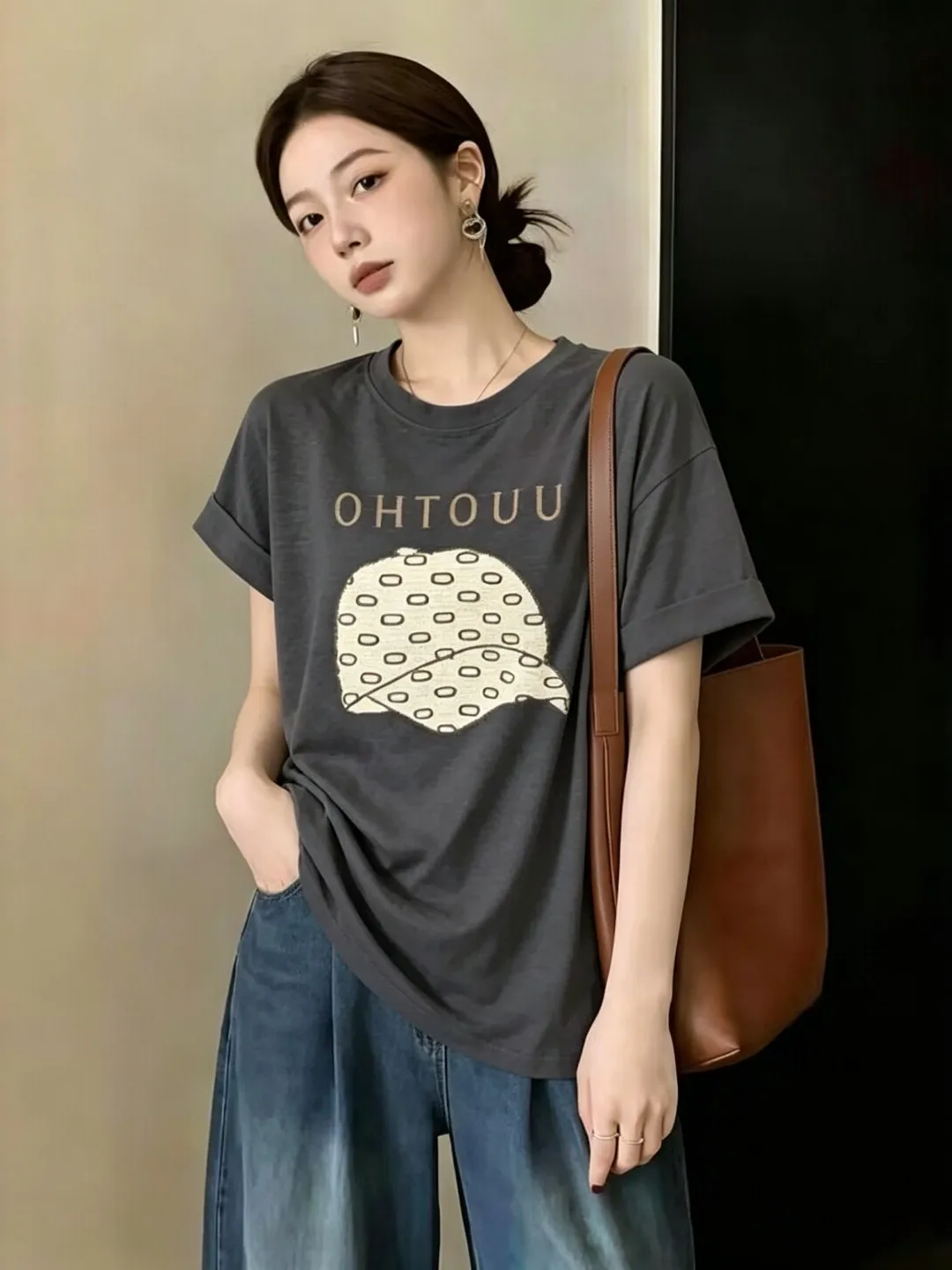 High-End plus Size Women's T-Shirt Summer Artistic Style Fashionable Anti-Aging Print Casual Short Sleeve round Neck Top
High-End plus Size Women's T-Shirt Summer Artistic Style Fashionable Anti-Aging Print Casual Short Sleeve round Neck Top