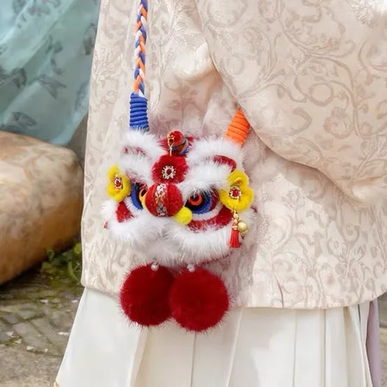 Cute Lion Dance Plush Women Crossbody Bag Chinese Style Handmade Shoulder Bag Soft Hanfu Accessories Key Bag Wallet New Year
Cute Lion Dance Plush Women Crossbody Bag Chinese Style Handmade Shoulder Bag Soft Hanfu Accessories Key Bag Wallet New Year