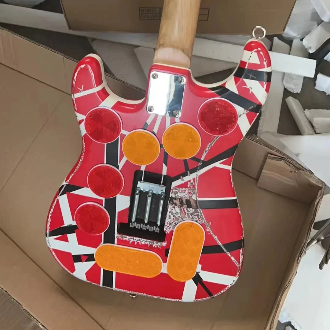 Van Halen Frank 5150 relics Electric Guitar Decorated With Black And White Stripes lampshade Free Shipping in stock
Van Halen Frank 5150 relics Electric Guitar Decorated With Black And White Stripes lampshade Free Shipping in stock
