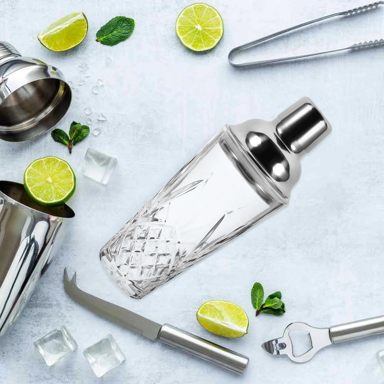 Clear Glass Cocktail Shaker Stainless Steel Lid Precise Measurement Versatile Mixer Milk Tea Drinks Cold Beverage Making Cup
Clear Glass Cocktail Shaker Stainless Steel Lid Precise Measurement Versatile Mixer Milk Tea Drinks Cold Beverage Making Cup