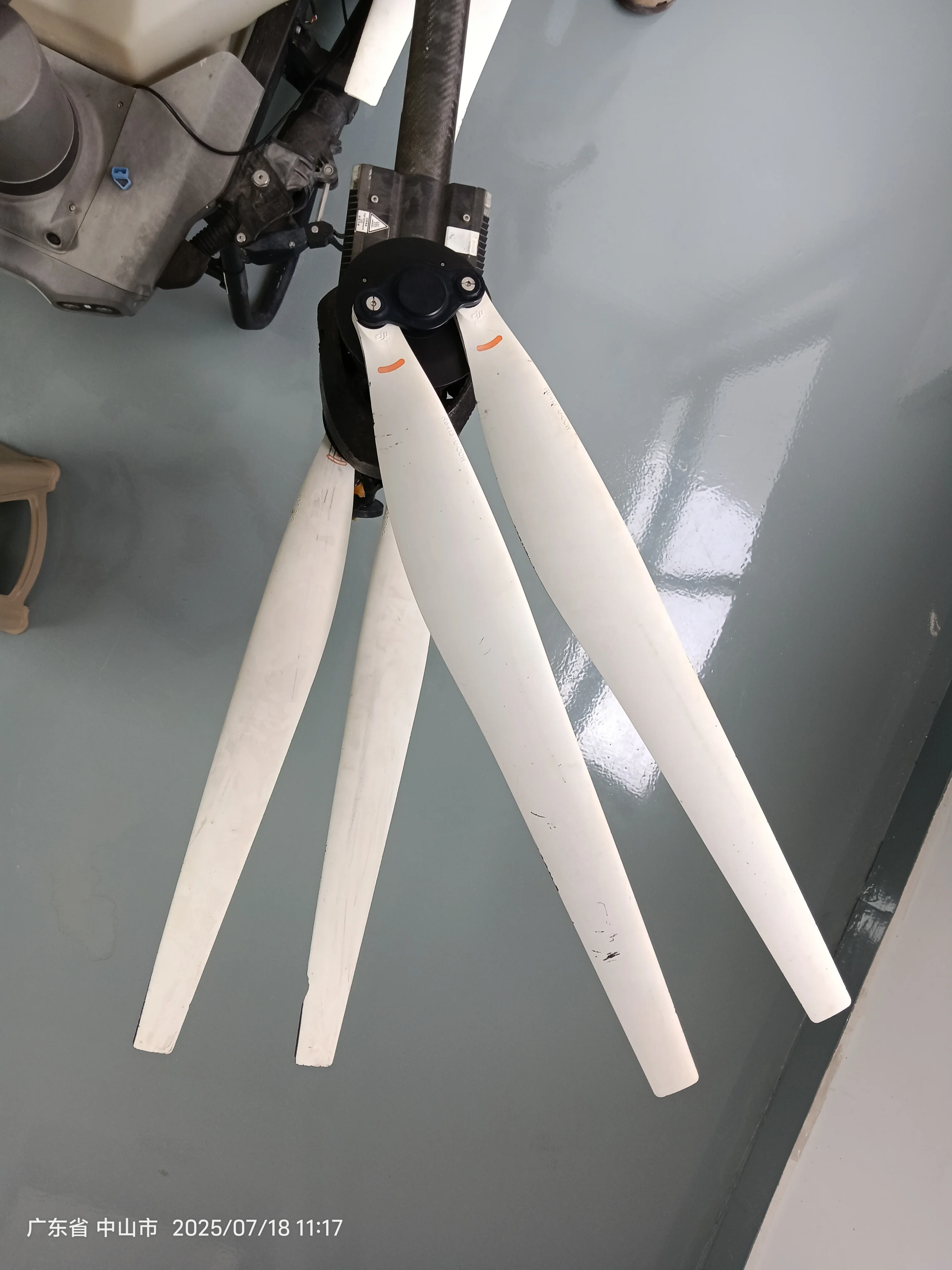 5413 CW/CCW UAV Folding Carbon Nylon Paddles For DJI T20P Drone Propeller Blades Drone Accessories
5413 CW/CCW UAV Folding Carbon Nylon Paddles For DJI T20P Drone Propeller Blades Drone Accessories