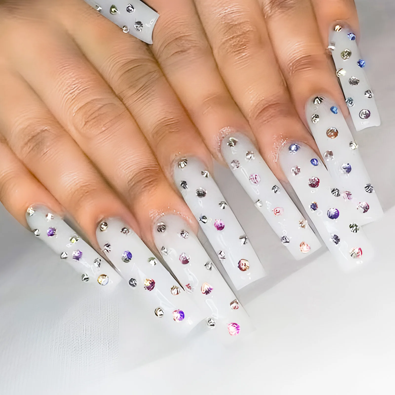 Пряные девушки Длинные гробы Накладные ногти 24 шт. Белый квадратный пресс на ногтях Балерина Носимые накладные ногти Алмазный декор DIY Маникюр
Пряные девушки Длинные гробы Накладные ногти 24 шт. Белый квадратный пресс на ногтях Балерина Носимые накладные ногти Алмазный декор DIY Маникюр