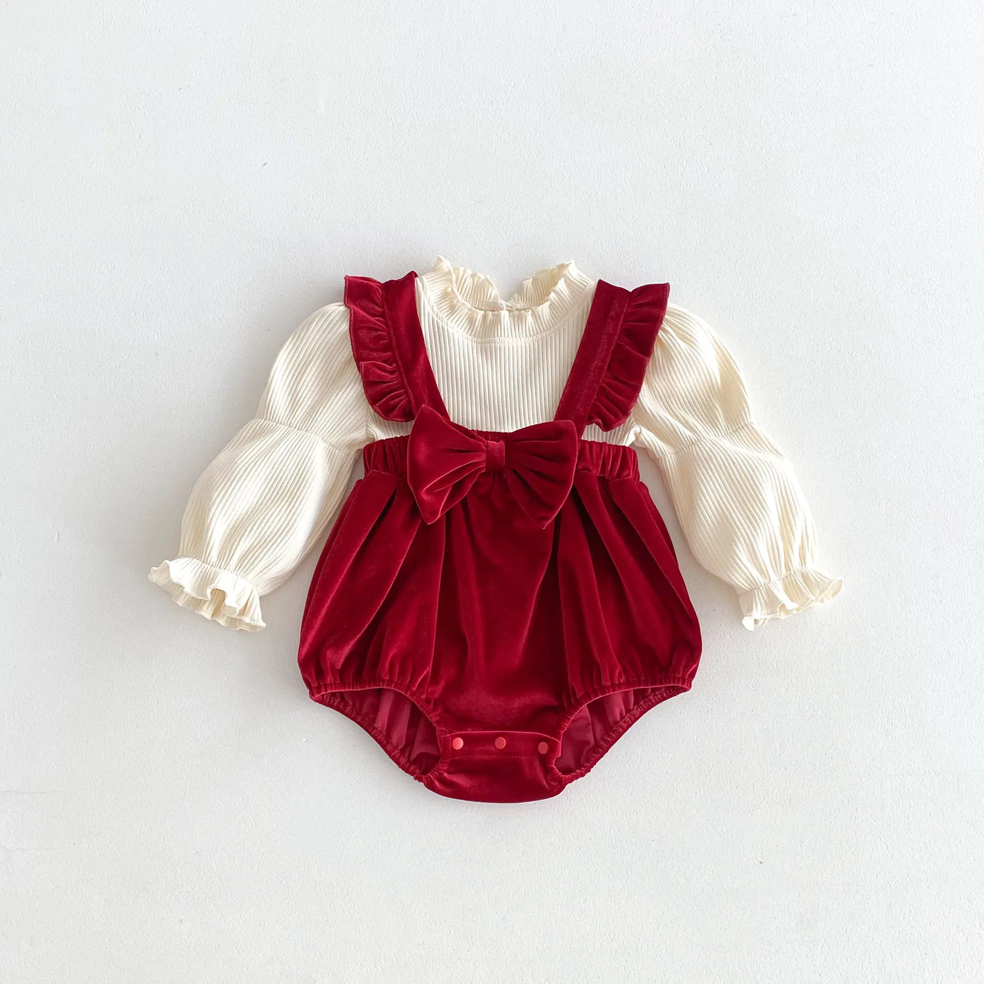 Baby Girl Red Velvet Fake Two Piece Romper 0-24 Months Suspender Bodysuit with Ruffled Cuffs & Red Bowknot
Baby Girl Red Velvet Fake Two Piece Romper 0-24 Months Suspender Bodysuit with Ruffled Cuffs & Red Bowknot