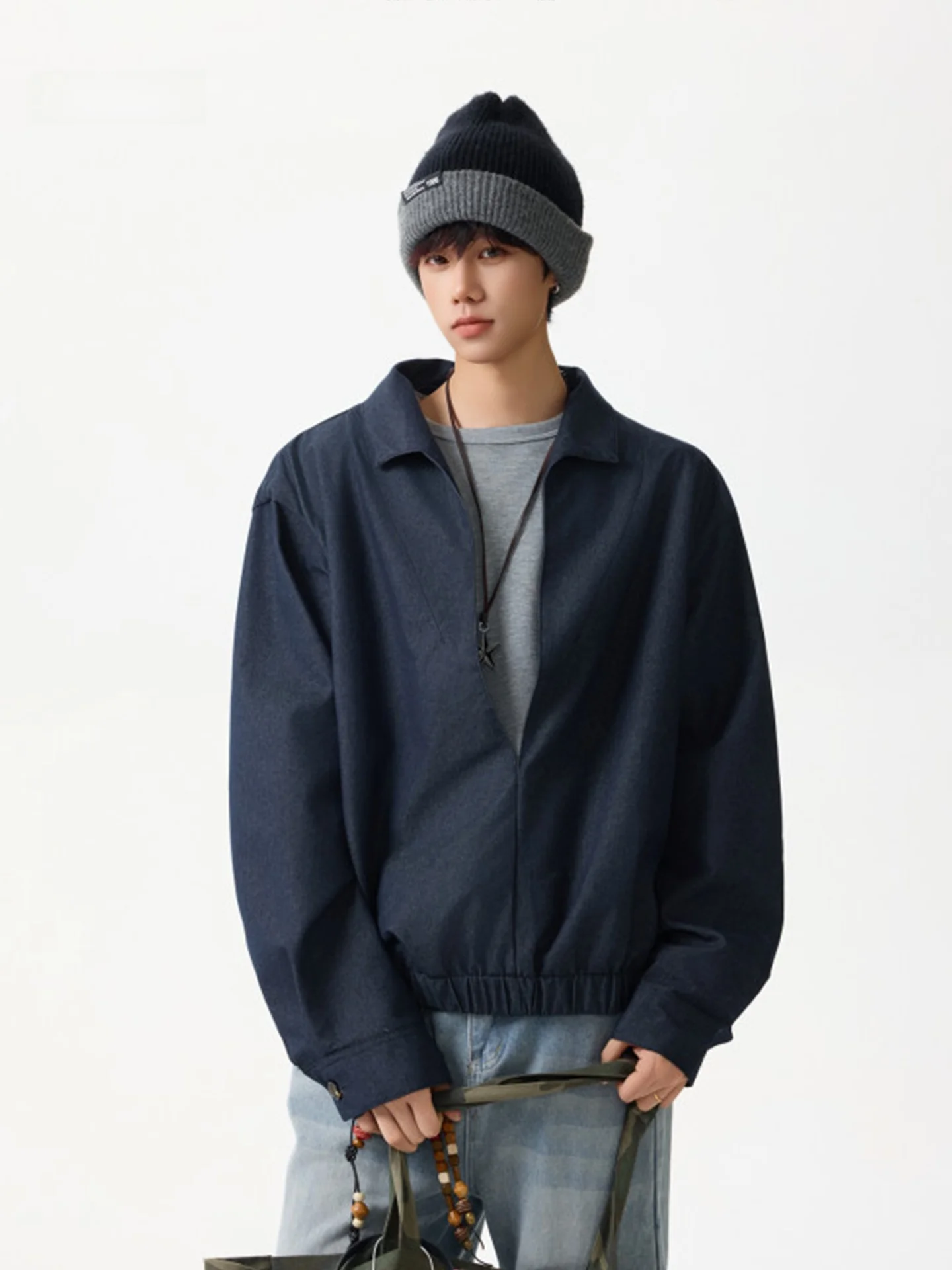 Retro American Splice V-ne Patchwork Sweatirt Men's Loose Casual irt Denim Jeans Jaet Autumn Trendy Brand Cleanfit
Retro American Splice V-ne Patchwork Sweatirt Men's Loose Casual irt Denim Jeans Jaet Autumn Trendy Brand Cleanfit