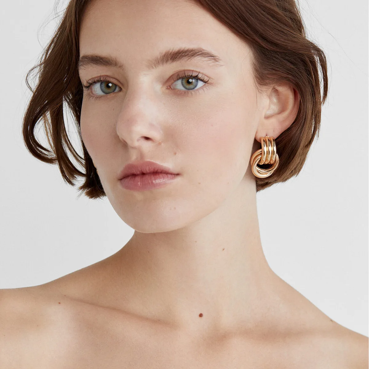 Gold and Silver Color Matching Stainless Steel Earrings Women's 18k Gold Simple Titanium Steel Circle Earrings
Gold and Silver Color Matching Stainless Steel Earrings Women's 18k Gold Simple Titanium Steel Circle Earrings
