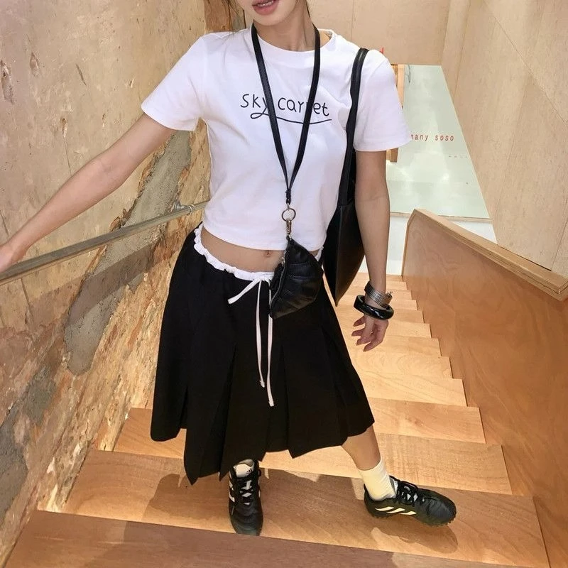 Deeptown Preppy Style Pleated Skirt Women Vintage Korean Style Black Mid Length Skirt Harajuku Fashion Patchwork Classic Skirts
Deeptown Preppy Style Pleated Skirt Women Vintage Korean Style Black Mid Length Skirt Harajuku Fashion Patchwork Classic Skirts