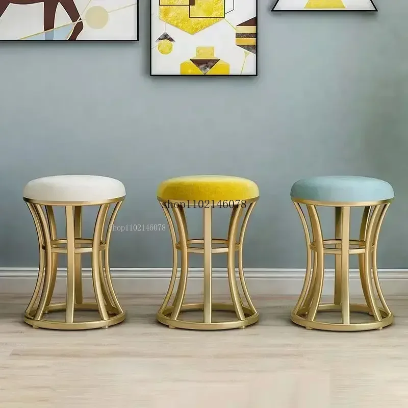 Nordic Round Stool Light Luxury Vanity Stools Simple Wrought Iron Chairs Bedroom Living Room Sofa Stools Ottomans Velvet Cushion
Nordic Round Stool Light Luxury Vanity Stools Simple Wrought Iron Chairs Bedroom Living Room Sofa Stools Ottomans Velvet Cushion