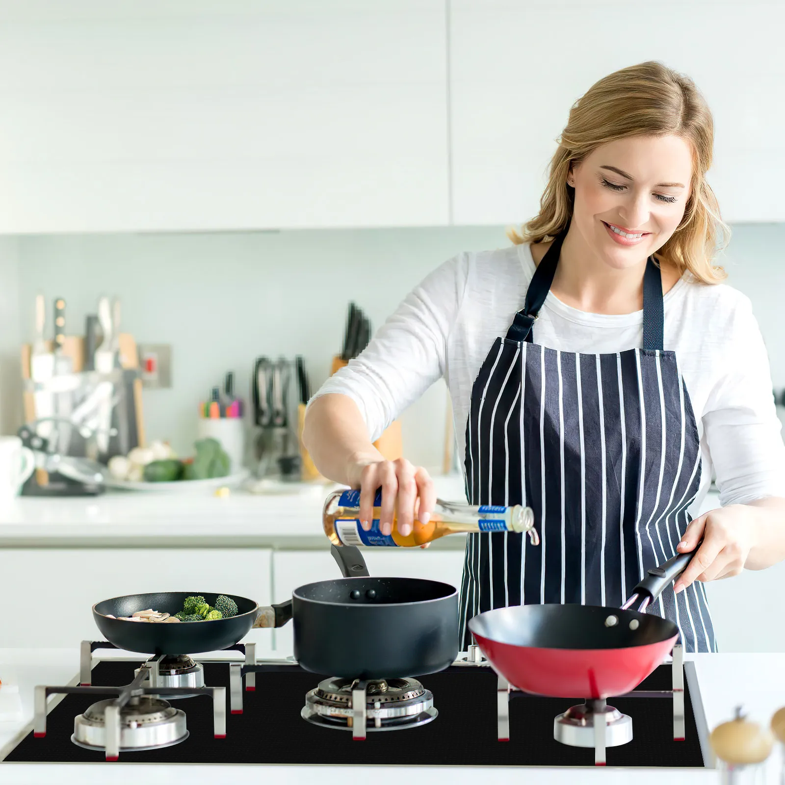 1Set Gas Stove Top Cover Reusable Protector Mats Pre Cut Burner Hole Stove Top Liner Cleaner Brush Included Gas Burner Liners
1Set Gas Stove Top Cover Reusable Protector Mats Pre Cut Burner Hole Stove Top Liner Cleaner Brush Included Gas Burner Liners