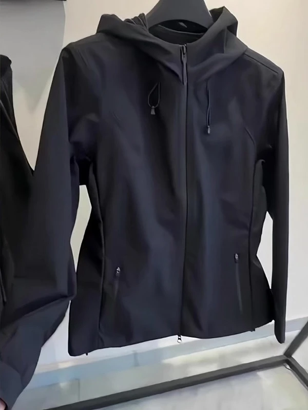 Black Fashionable Long Sleeve Women's Jacket Casual Versatile Stylish Outerwear Commute Style Korean Version Straight Cut
Black Fashionable Long Sleeve Women's Jacket Casual Versatile Stylish Outerwear Commute Style Korean Version Straight Cut
