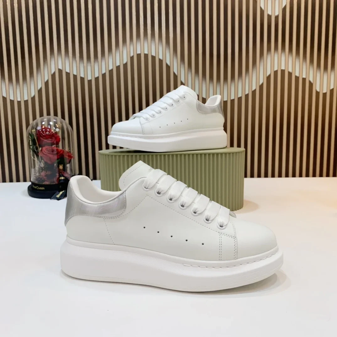 Top Hight Quality Mens Casual Sneakers Real Leather Womens Brand Designer Tennis Shoes Classic Fashion Design running shoes
Top Hight Quality Mens Casual Sneakers Real Leather Womens Brand Designer Tennis Shoes Classic Fashion Design running shoes