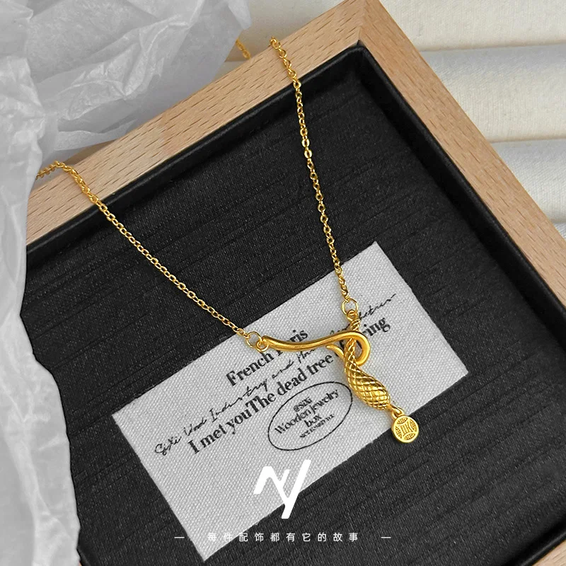 Pure gold 999 gold store style exquisite Eden Dream Snake Collarbone necklace for Snake zodiac female
Pure gold 999 gold store style exquisite Eden Dream Snake Collarbone necklace for Snake zodiac female