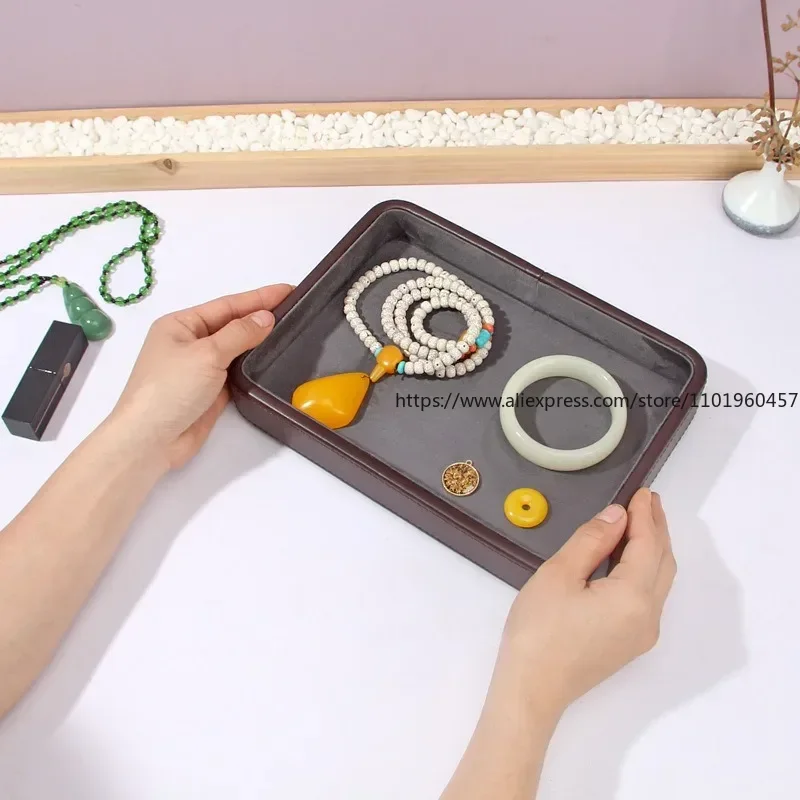 Genuine Leather Storage Tray Jewelry Display Plate Cosmetic Organizer Luxury Home Living Room Bedroom Keys Sundries Decor Tray
Genuine Leather Storage Tray Jewelry Display Plate Cosmetic Organizer Luxury Home Living Room Bedroom Keys Sundries Decor Tray