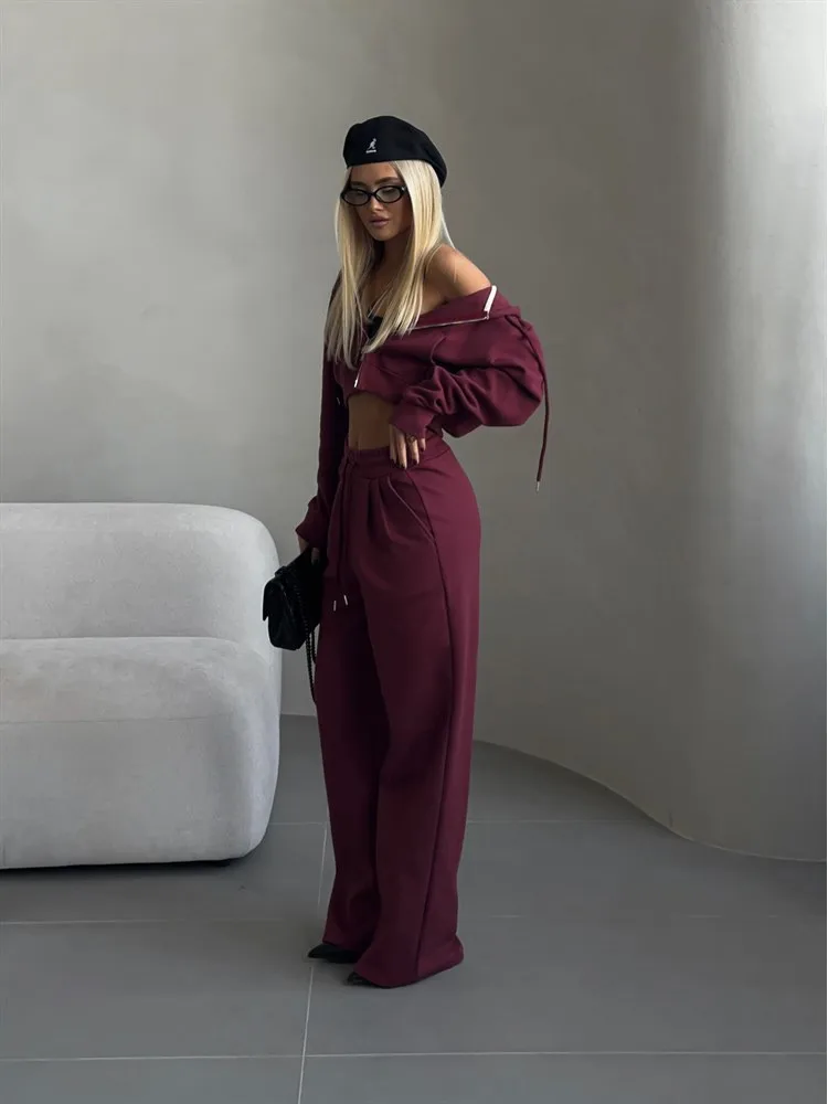 Повседневный женский костюм, толстовка с капюшоном на молнии и длинными рукавами, однотонные брюки на шнуровке, комплект из двух предметов, простой стиль, модный для поездок на работу
Повседневный женский костюм, толстовка с капюшоном на молнии и длинными рукавами, однотонные брюки на шнуровке, комплект из двух предметов, простой стиль, модный для поездок на работу