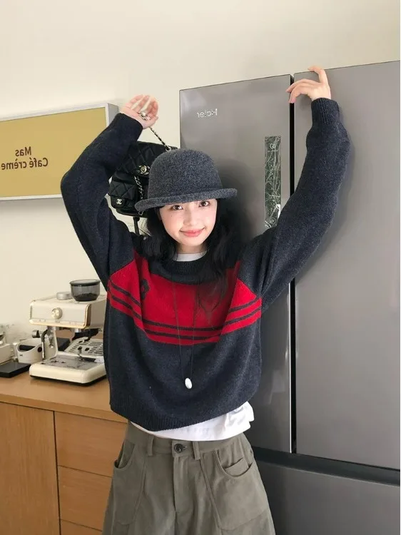 Корейский дизайн, круглый вязаный свитер, женский полосатый утягивающий топ с цветочным узором, ранняя осень 2024, новый студенческий свитер
Корейский дизайн, круглый вязаный свитер, женский полосатый утягивающий топ с цветочным узором, ранняя осень 2024, новый студенческий свитер