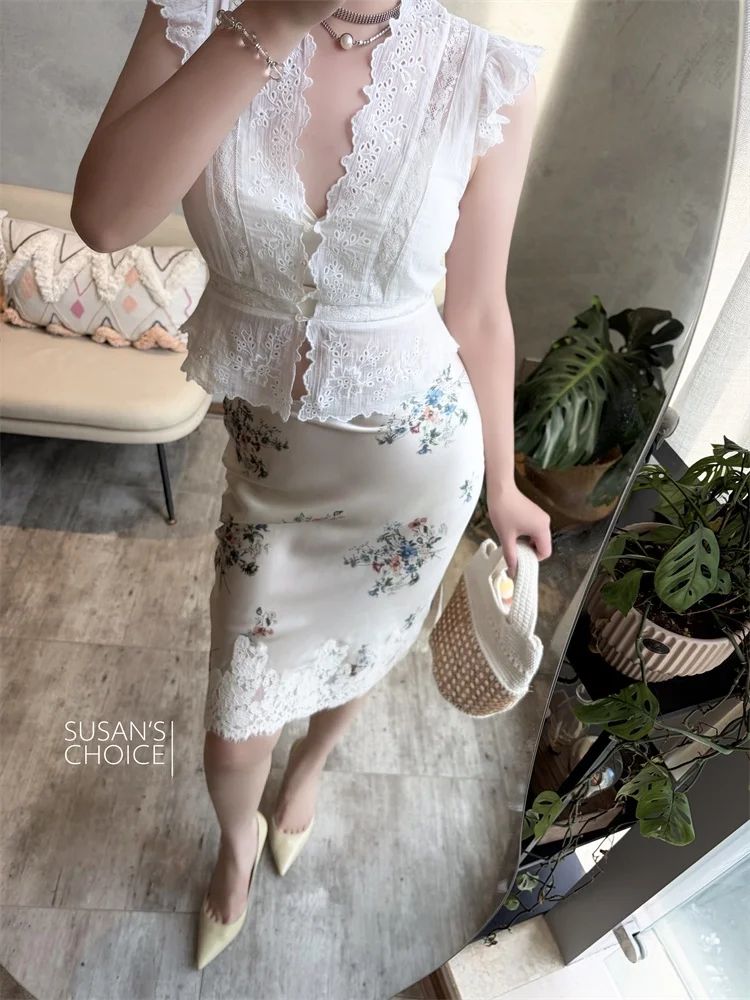 Sweet Style Pure Cotton White Embroidery Hollow Short Sleeve Sweet Little Top Buttoned Fly Sleeve Shirt for Women Summer 2026
Sweet Style Pure Cotton White Embroidery Hollow Short Sleeve Sweet Little Top Buttoned Fly Sleeve Shirt for Women Summer 2026