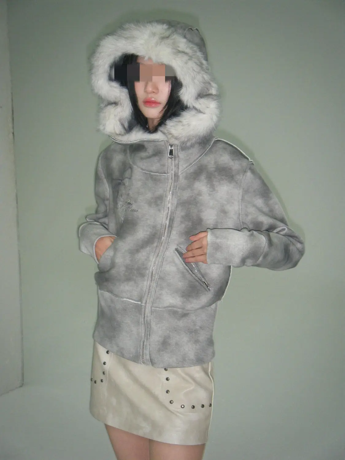 Onalippa European 2025 Design Sense толстый зимний стиль розовый серый грязный кот с меховым воротником и длинными рукавами толстовка куртка топ
Onalippa European 2025 Design Sense толстый зимний стиль розовый серый грязный кот с меховым воротником и длинными рукавами толстовка куртка топ