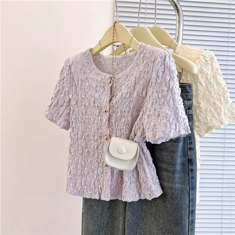 Design Sense Folds T-shirts for Women Summer Fashion Single Breasted Short Sleeve Shirts Temperament Women's Tops 2025 New
Design Sense Folds T-shirts for Women Summer Fashion Single Breasted Short Sleeve Shirts Temperament Women's Tops 2025 New
